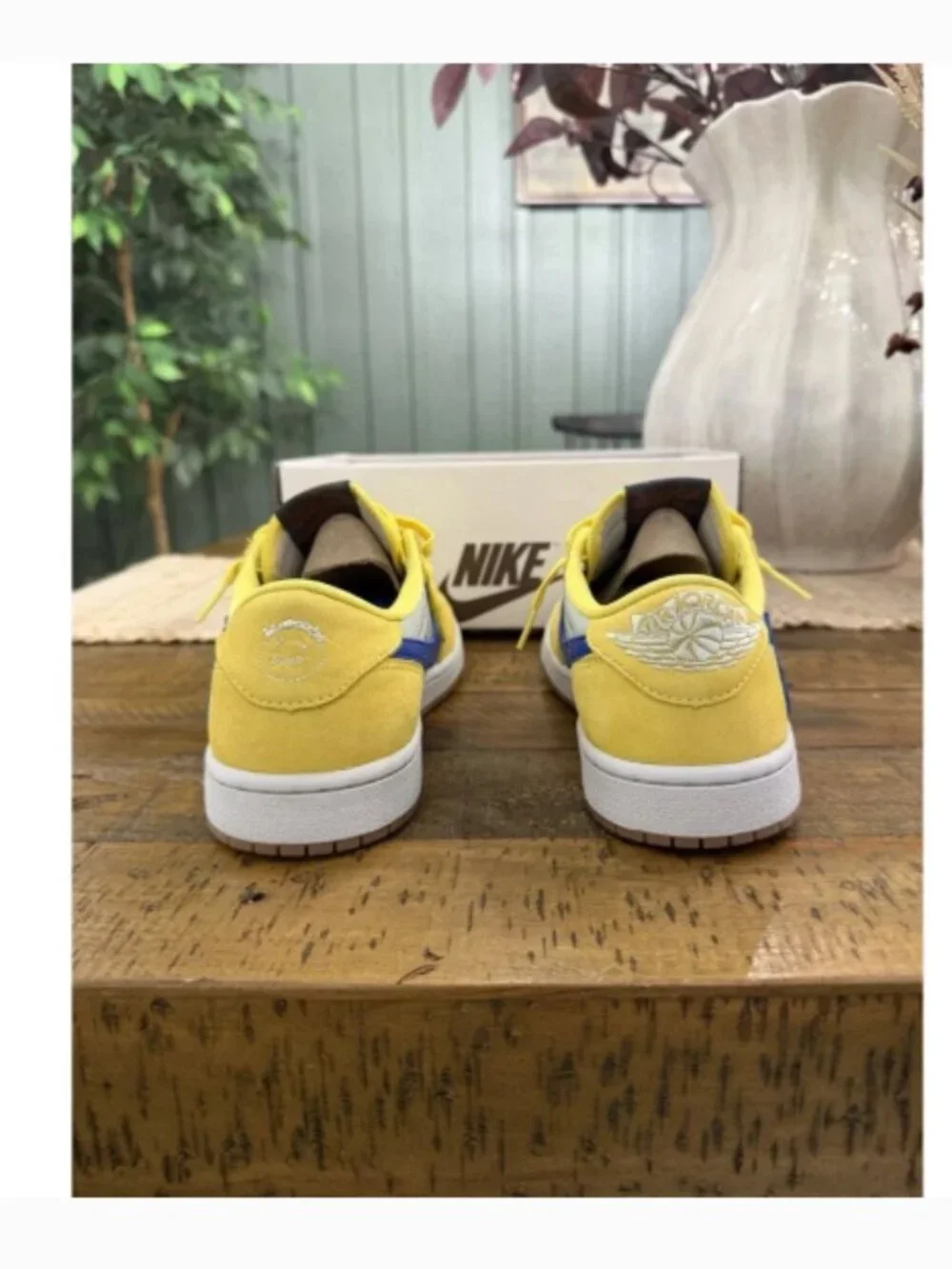 Travis Scott x Air Jordan 1 Low Canary